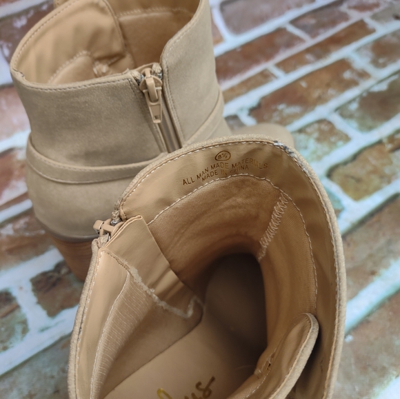 Marka Taupe tan Nubuck Ankle Booties boots 8.5 - Picture 6 of 8